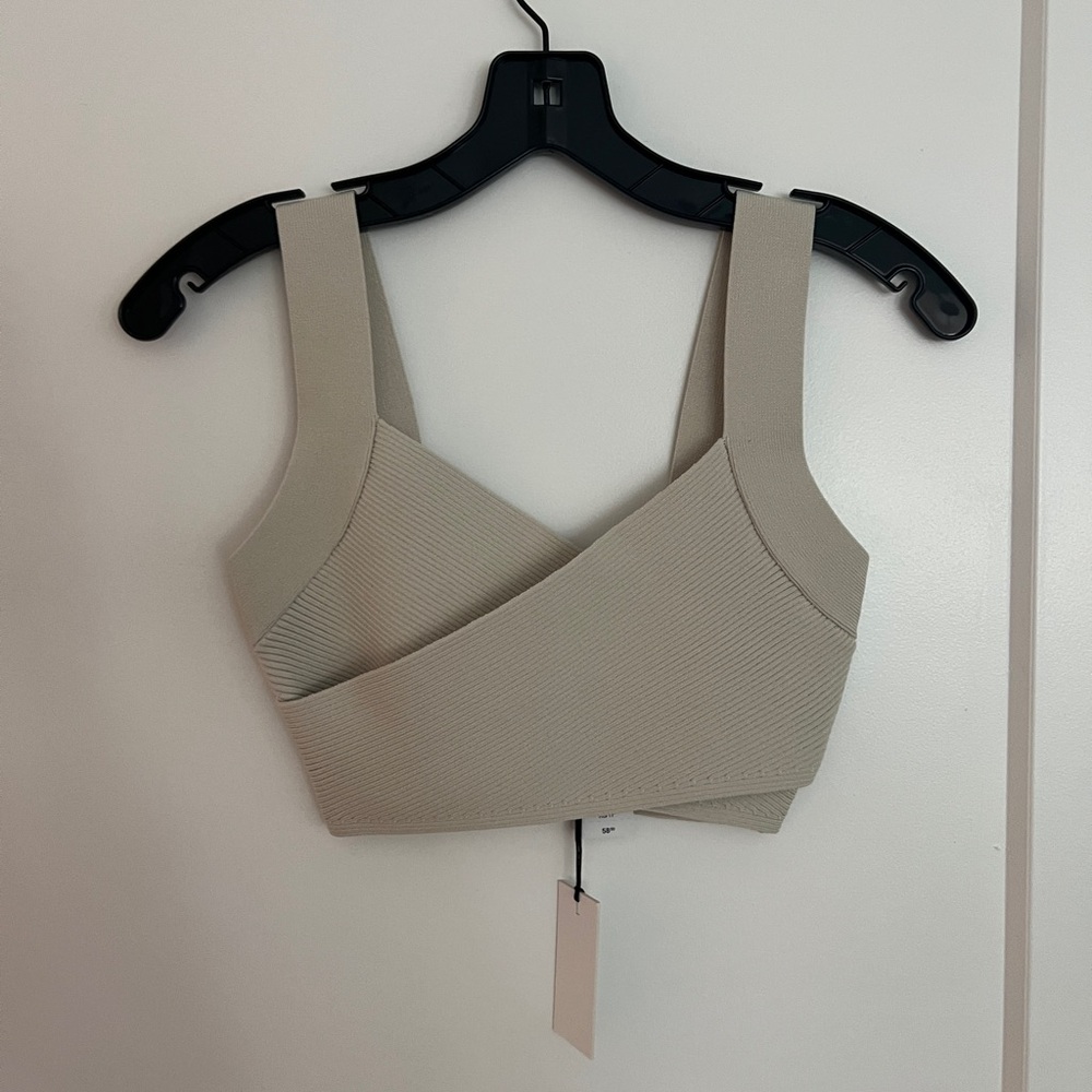 Aritzia bra too
